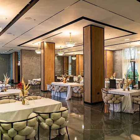 Szálloda Henry & 5*