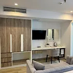 Henry & Hotell 5*